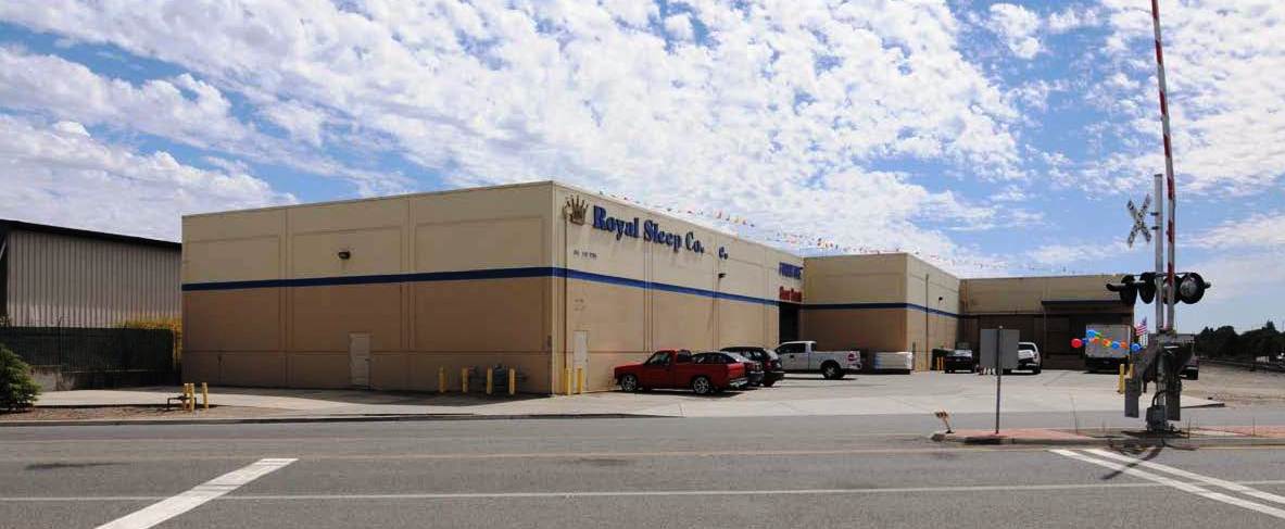 31 15th Street, West Sacramento Jefferson Boulevard Industrial Retail building for Lease